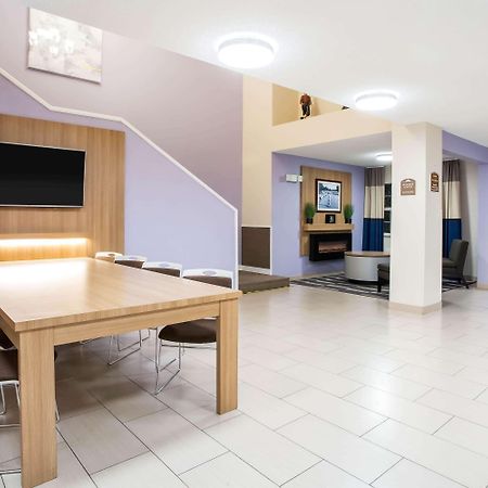 Microtel Inn & Suites By Wyndham Southern Pines Pinehurst Eksteriør bilde