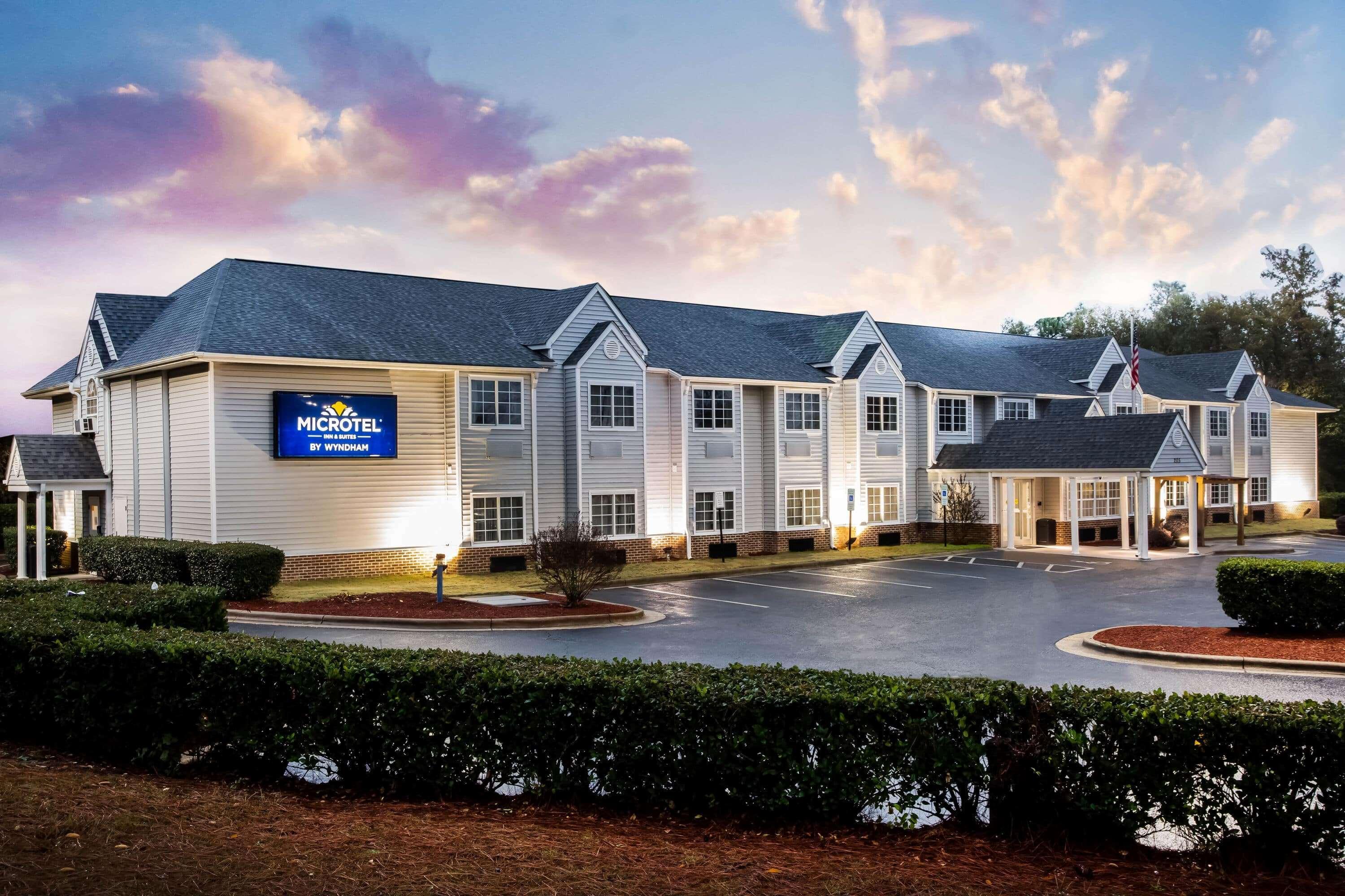 Microtel Inn & Suites By Wyndham Southern Pines Pinehurst Eksteriør bilde